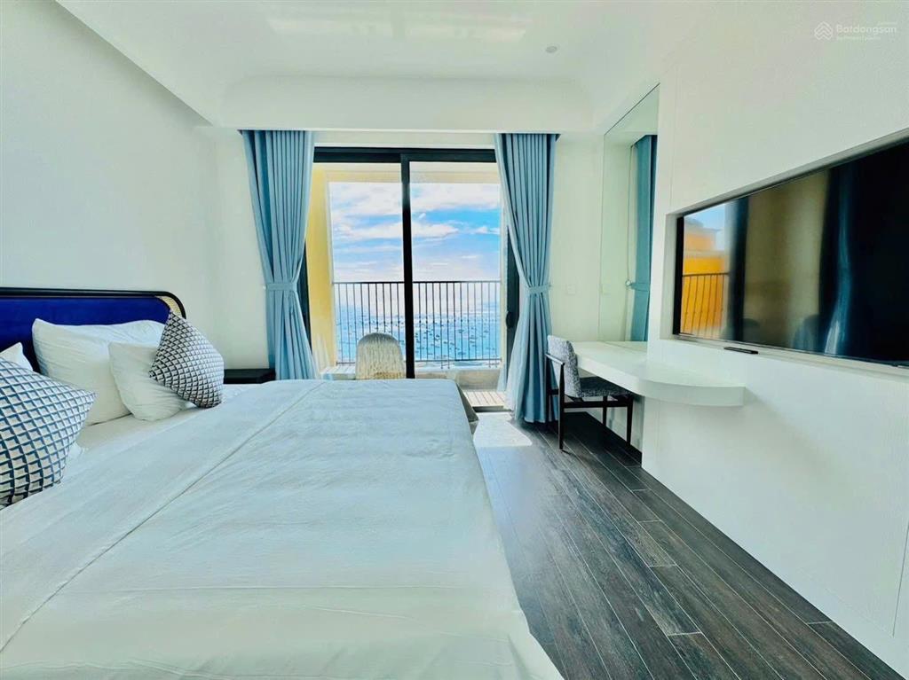 Chủ cần tiền bán cắt lỗ sâu  giá chỉ 1,8 tỷ  dt 33m2  dòng tiền 30tr/tháng  view biển pháo hoa