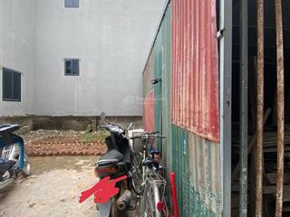 Đất đẹp la tinh  hàng xóm viện nhi hà nội , ô tô đỗ cửa, vài bước ra hồ điều hoà , 38m, 4 tỷ hơn