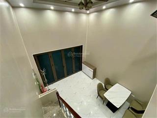 Cho thuê nguyên căn kim ngưu, ô tô đỗ cửa, nội thất 33m 3,5t, 11tr