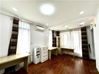 Cho thuê nguyên căn hồng hà, nhà đẹp, full nội thất, 4 ngủ 4vs 33m 5t 15,5tr