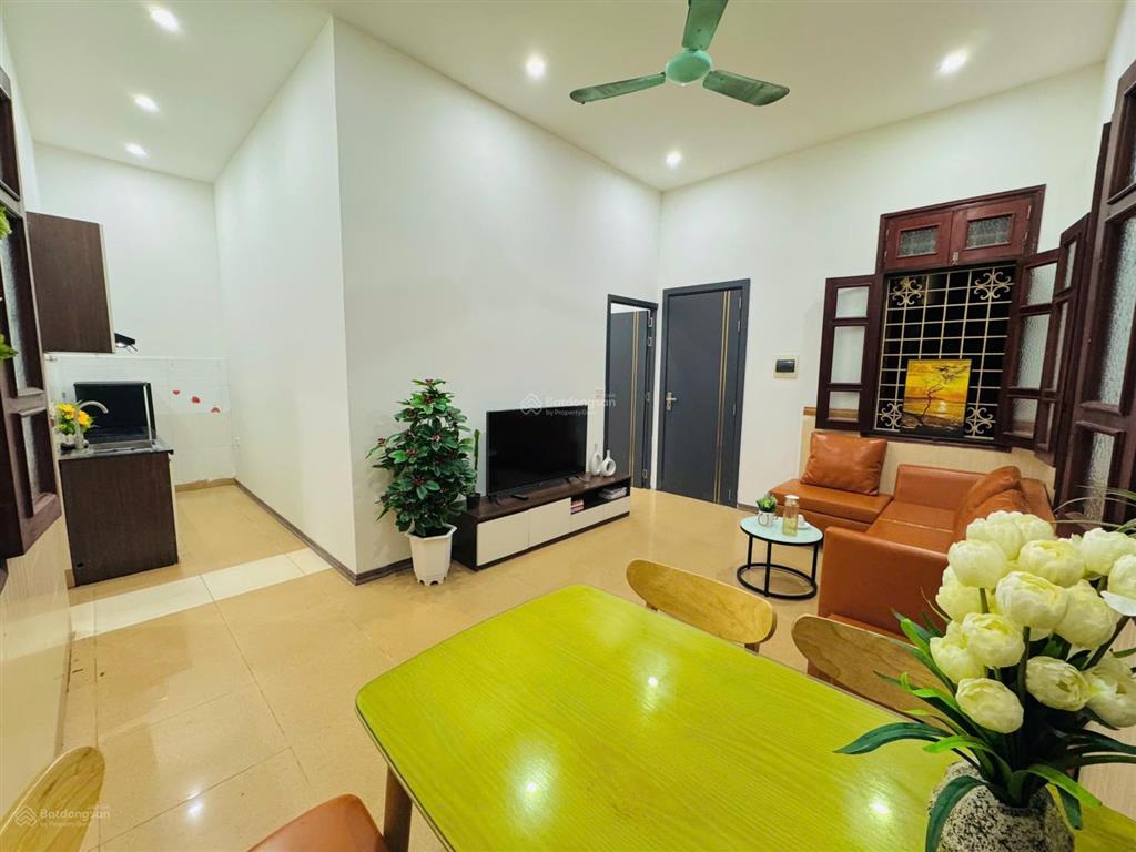 Chính chủ cho thuê căn hộ 2n1k võng thị tây hồ, giá 7tr/th full đồ, máy giặt riêng  0332 214 ***