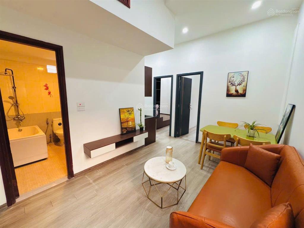 Chính chủ cho thuê căn hộ 2n1k võng thị tây hồ, giá 7tr/th full đồ, máy giặt riêng  0332 214 ***