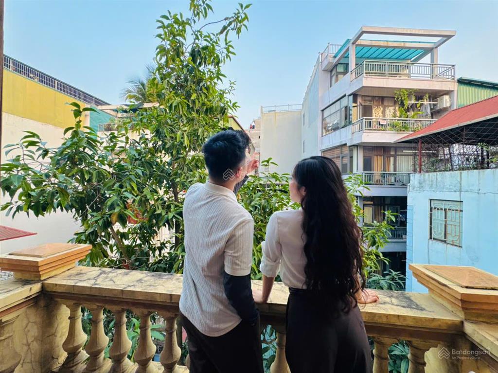 Chính chủ cho thuê căn hộ 2n1k võng thị tây hồ, giá 7tr/th full đồ, máy giặt riêng  0332 214 ***