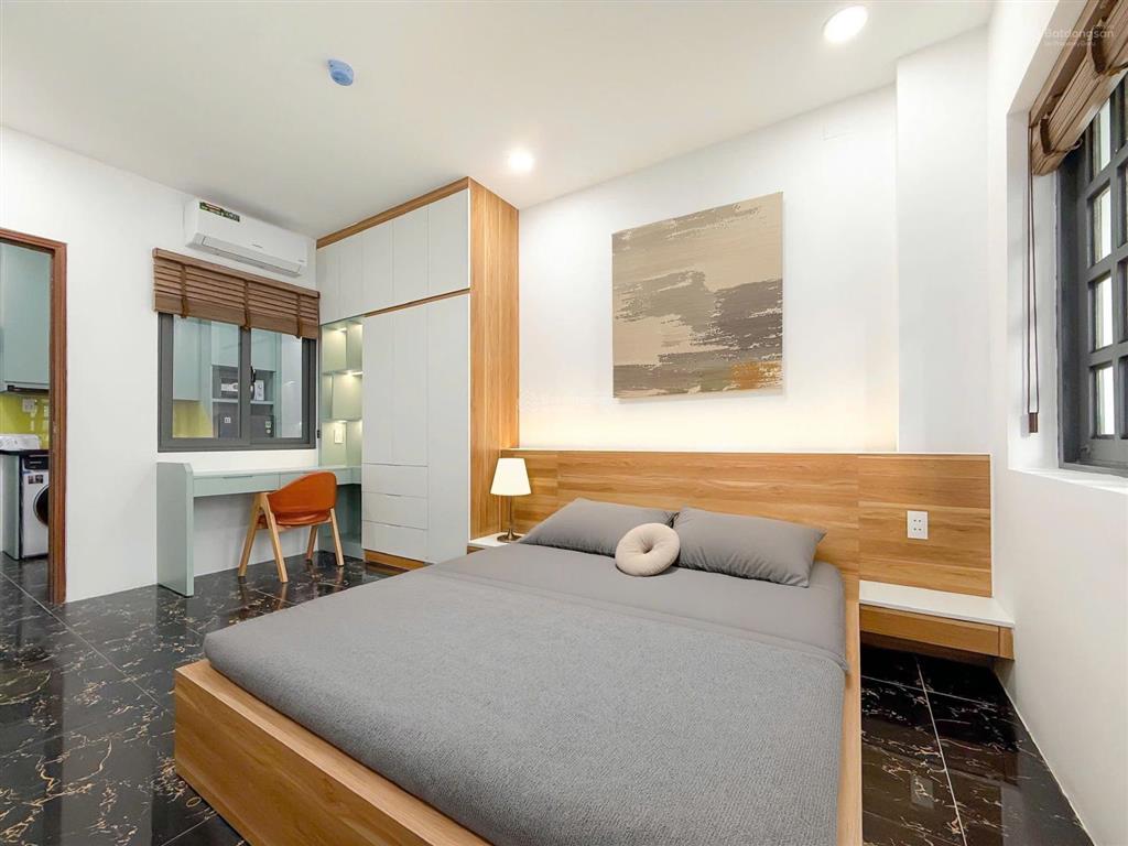 Cho thuê căn hộ 1pn ban công, tại bùi thị xuân, full nt, thang máy, bùi viện, bến thành, ga metro