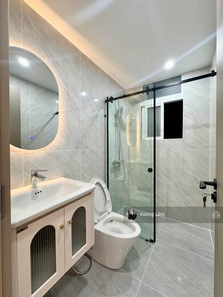 Bán penthouse babylon 101m2 3pn 2wc có sân thượng usable tốt view đông nam sổ riêng giá 6.75 tỷ