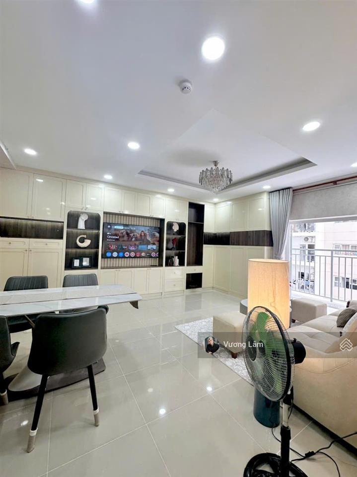 Oriental 105m² 3pn full nt 2 ban công thoáng giá 5.8 tỷ bao sổ deal nhanh có lộc, giá + ảnh (thật)