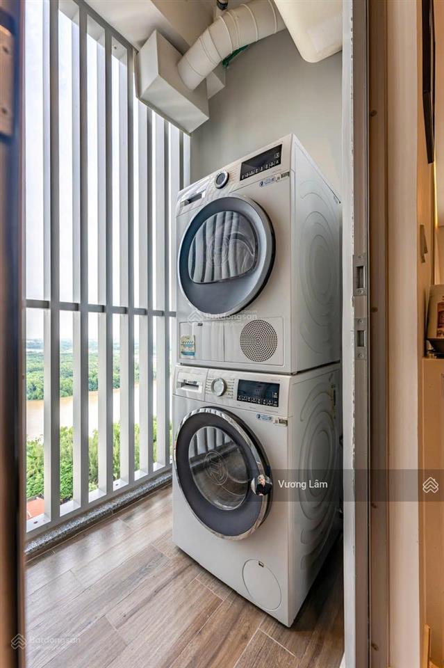 Bán căn hộ tại quận 10 xigrand 90m2 3pn 2wc full nội thất sổ hồng riêng giá 10 tỷ thương lượng tốt