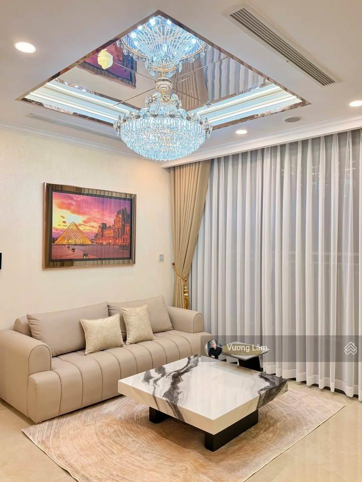 Cần bán gấp xigrand court q10 75m2  2pn  2wc full nt  tầng cao  view đông nam  giá tốt 6.85 tỷ