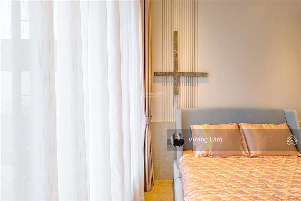 Cho thuê căn hộ 2pn, 2wc, 116m2, 18 triệu, tại the everrich i, q11, hcm