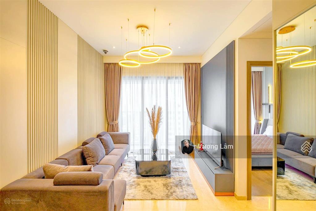 Cho thuê căn hộ 2pn, 2wc, 116m2, 18 triệu, tại the everrich i, q11, hcm