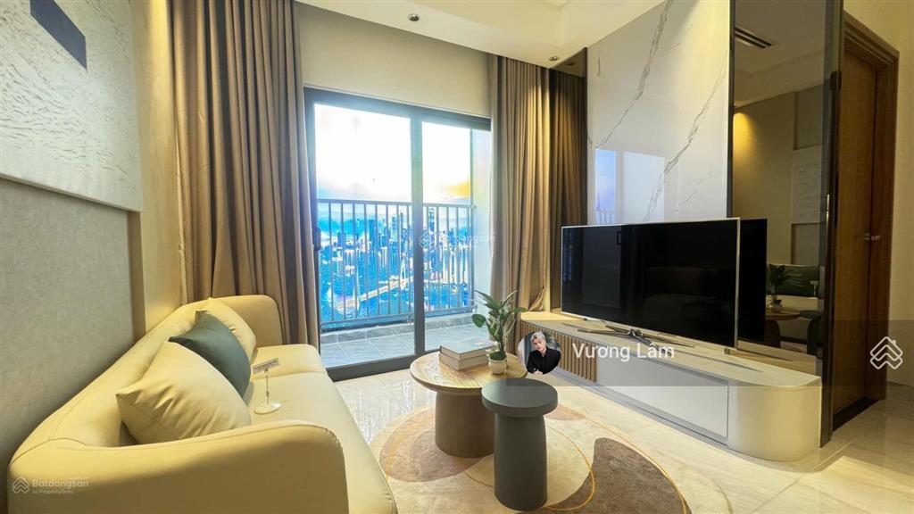 Cho thuê căn hộ 85m2 tại oriental plaza 685 âu cơ, giá siêu hời 10,5 triệu