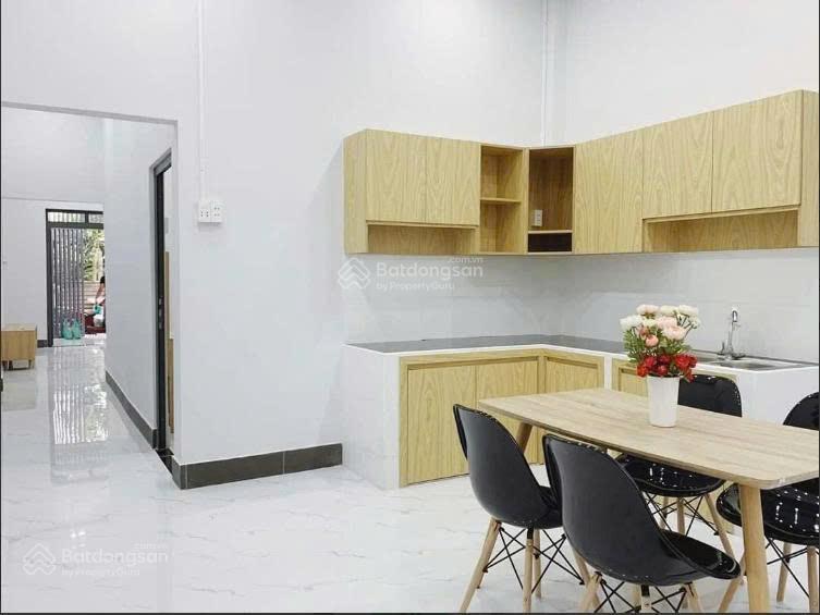 Bán nr tại 72, tỉnh lộ 2, 1,35 tỷ, 138m2, 3pn, 3wc, mặt tiền 8m, pháp lý đầy đủ