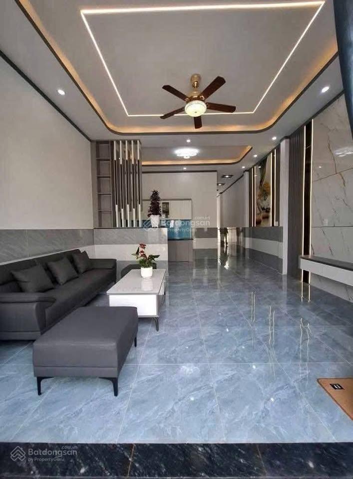 Bán nhà riêng tại 30, đường 570, 1,32 tỷ, 135m2 đẹp, nhiều tiện ích