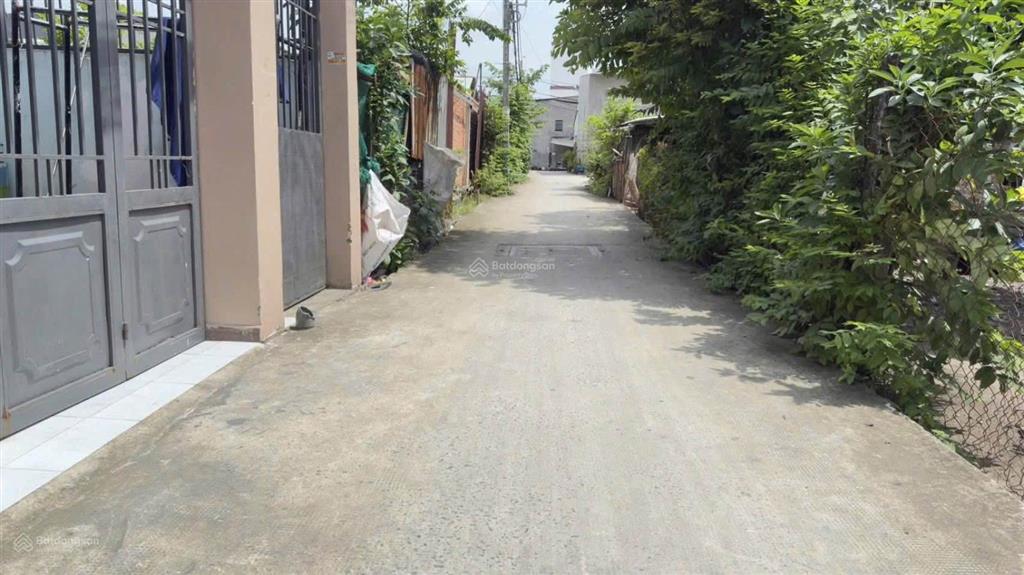 Bán nhà riêng tại 30, đường 570, 1,32 tỷ, 135m2 đẹp, nhiều tiện ích