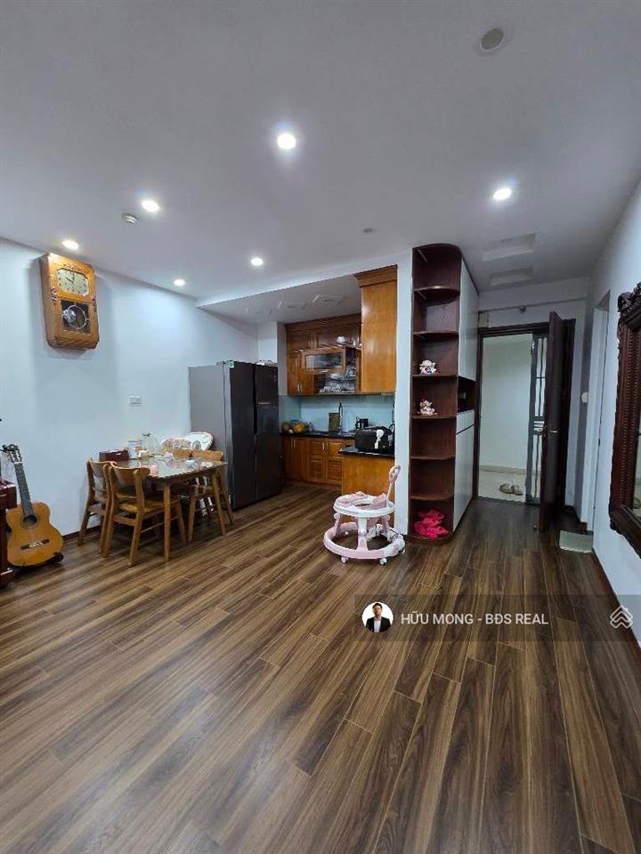 Bán gấp cc hồng hà eco city  dt 61m2, 2pn, 2wc  đủ đồ ở ngay  chỉ 4.3 tỷ