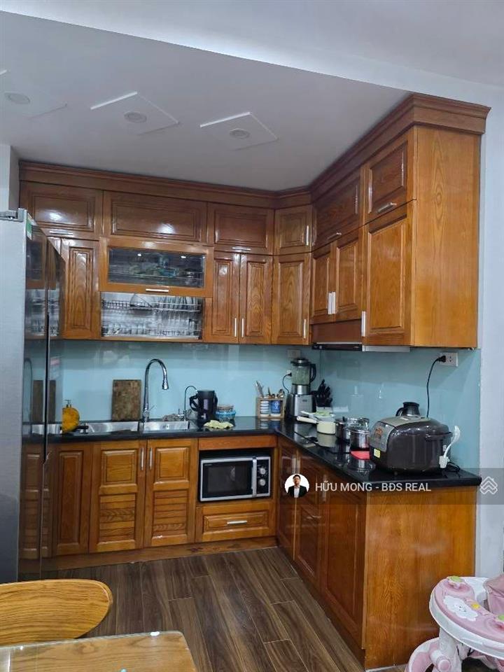 Bán gấp cc hồng hà eco city  dt 61m2, 2pn, 2wc  đủ đồ ở ngay  chỉ 4.3 tỷ