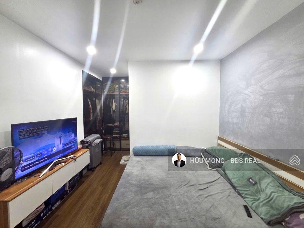 Bán căn hộ green park trần thủ độ  dt 83m2  2 p ngủ tặng toàn bộ nt xịn  giá cực chất chỉ 7.1 tỷ