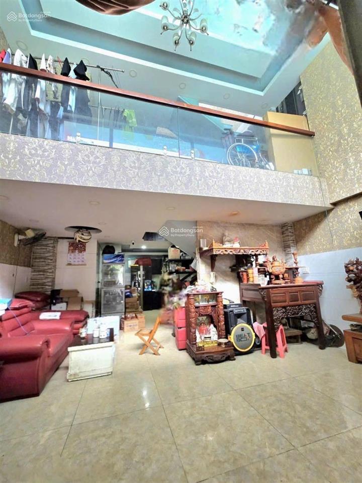Nhà 3tầng ,mtkd ngay hoàng diệu 2, 76m2, ngang bề thế 5,7m,xe hợi đậu trước nhà ngày đêm, nhỉnh 9tỷ