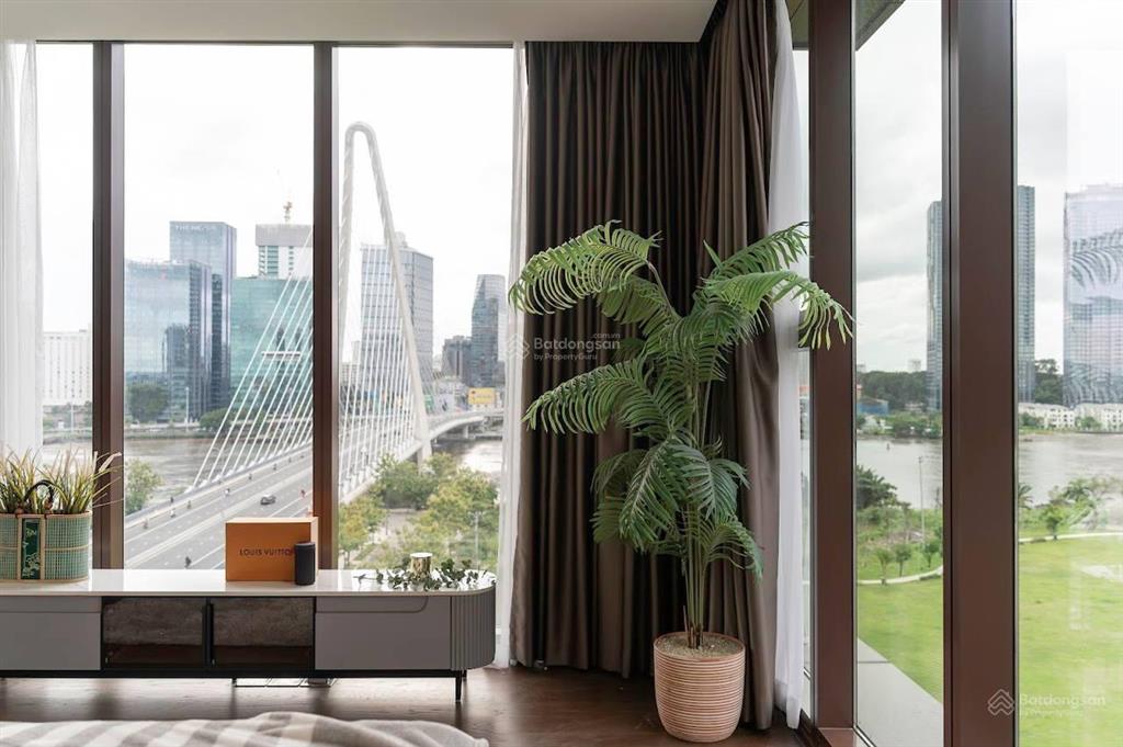 Cho thuê căn hộ 4 phòng ngủ galleria metropole quận 2