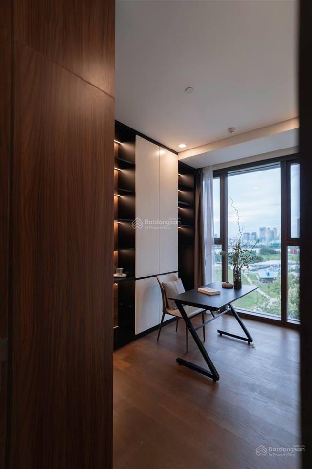 Cho thuê căn hộ 4 phòng ngủ galleria metropole quận 2