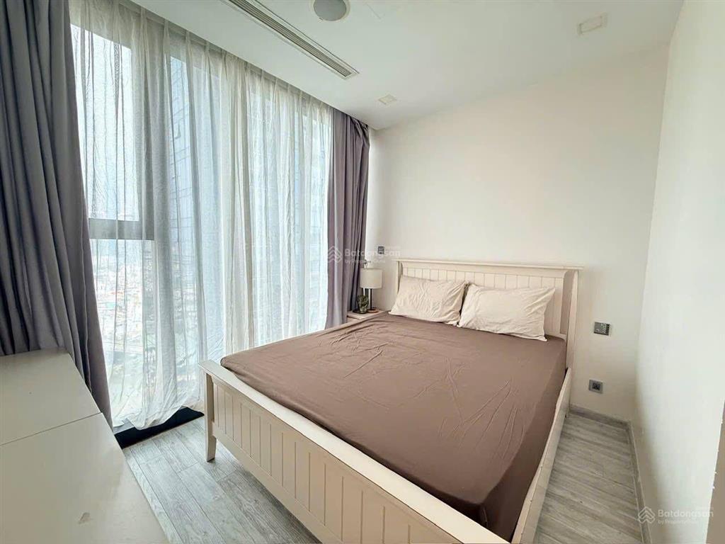 Bán căn hộ cc tại vinhomes golden river ba son, 12,5 tỷ, 68m2, view đẹp
