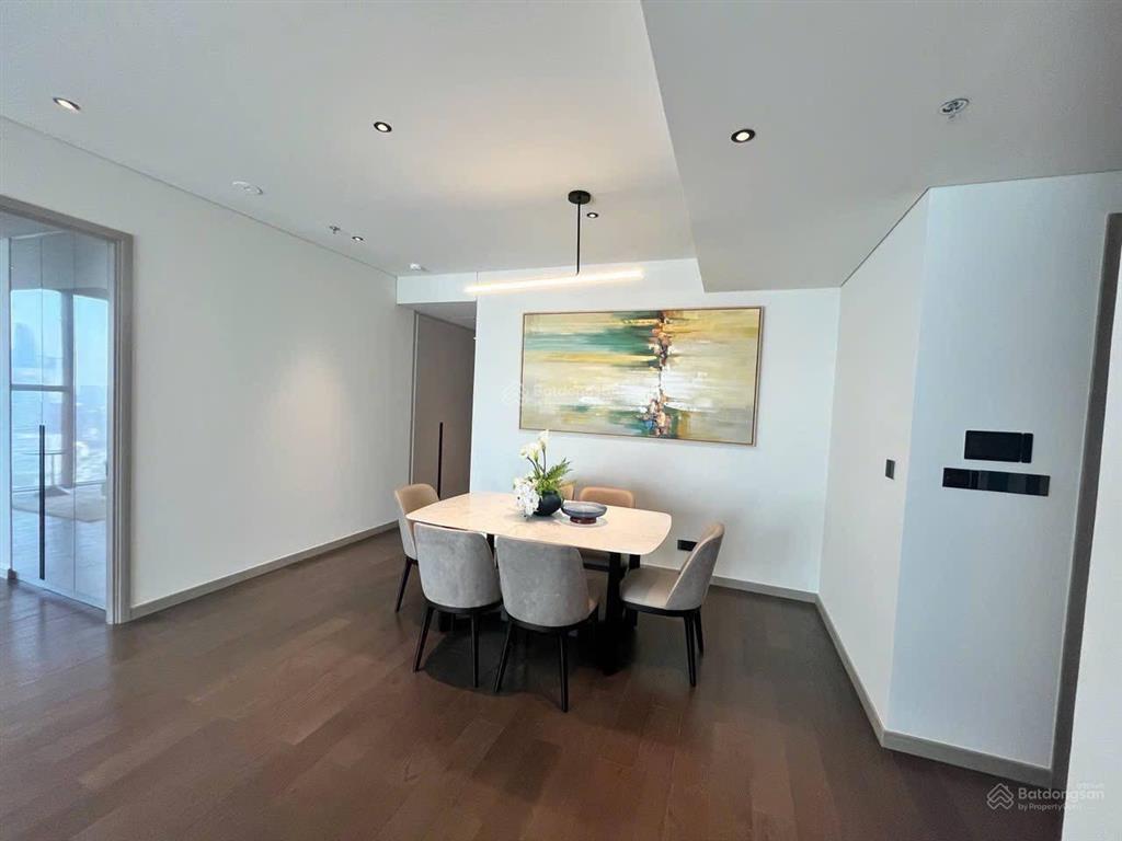 Cho thuê căn hộ 3 phòng ngủ grand marina saigon full nội thất