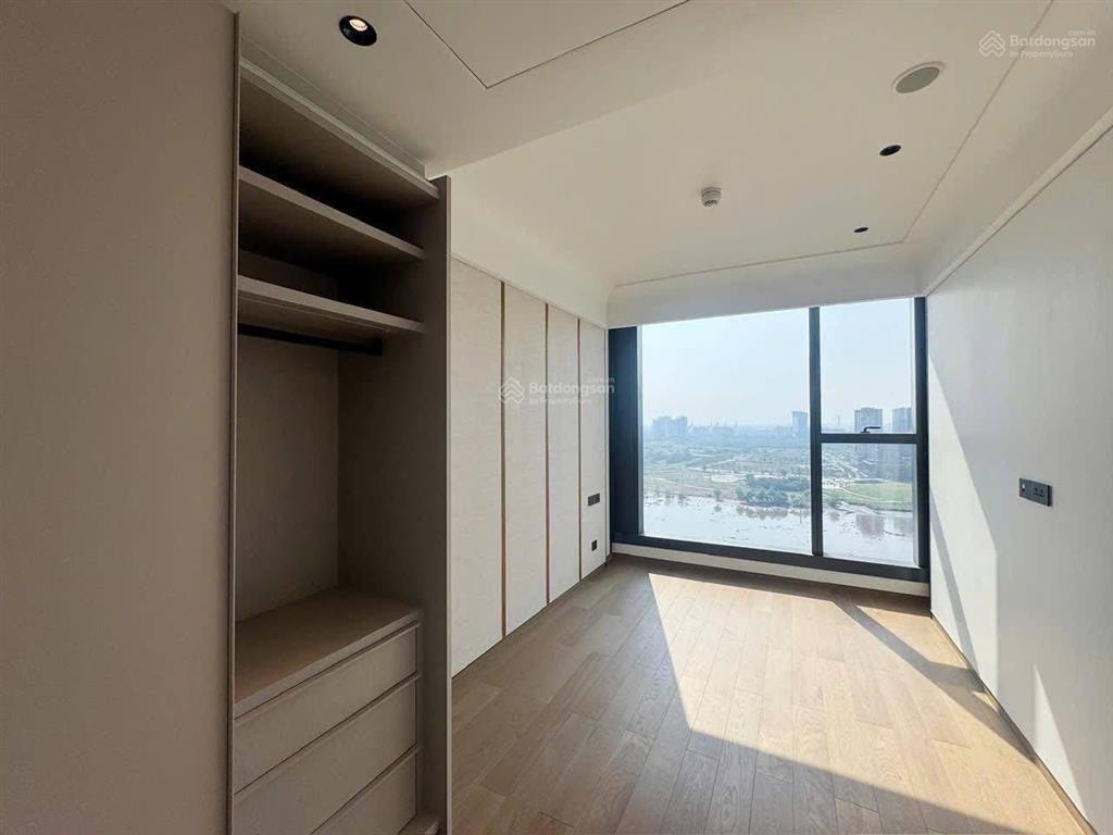 Bán gấp căn hộ 2pn, 2wc tại grand marina saigon, 36 tỷ, 87m2