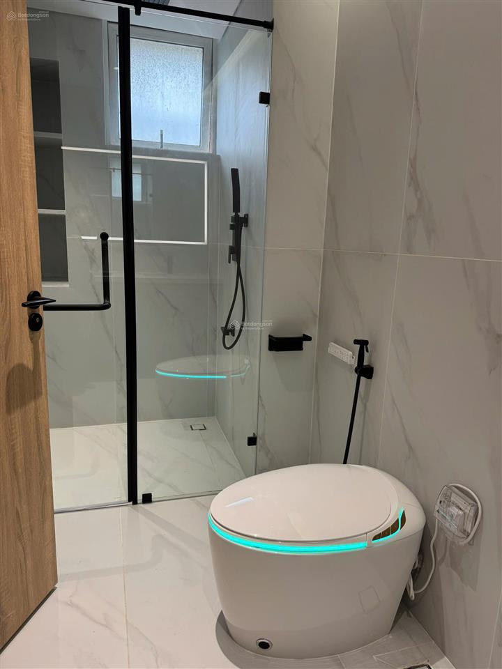 Cho thuê bt tại palm city, giá tốt 70 triệu, 240m2, 4pn, 4wc