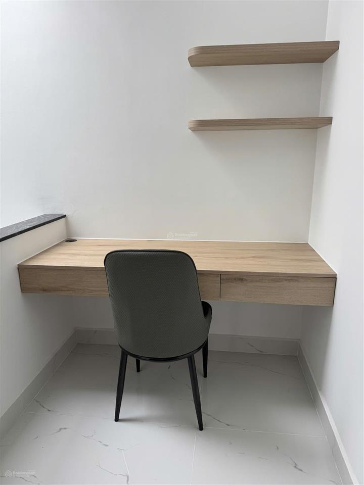 Cho thuê bt tại palm city, giá tốt 70 triệu, 240m2, 4pn, 4wc
