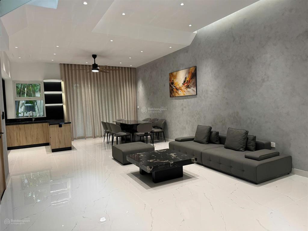 Cho thuê bt tại palm city, giá tốt 70 triệu, 240m2, 4pn, 4wc