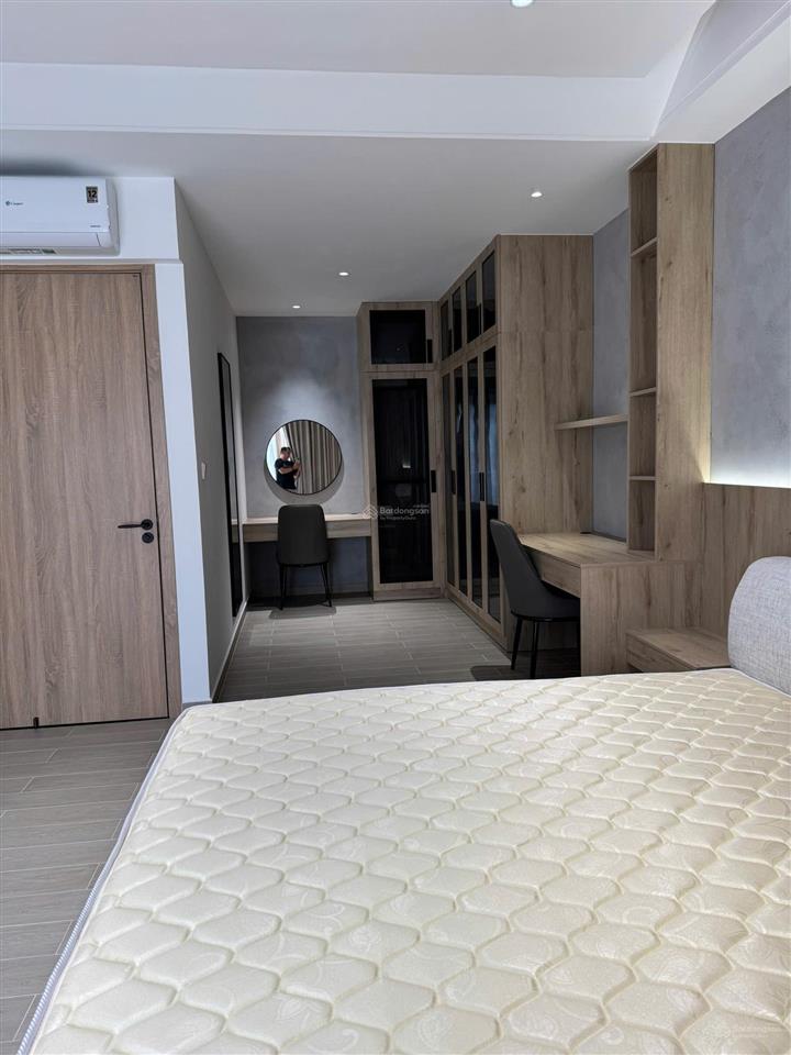 Cho thuê bt tại palm city, giá tốt 70 triệu, 240m2, 4pn, 4wc