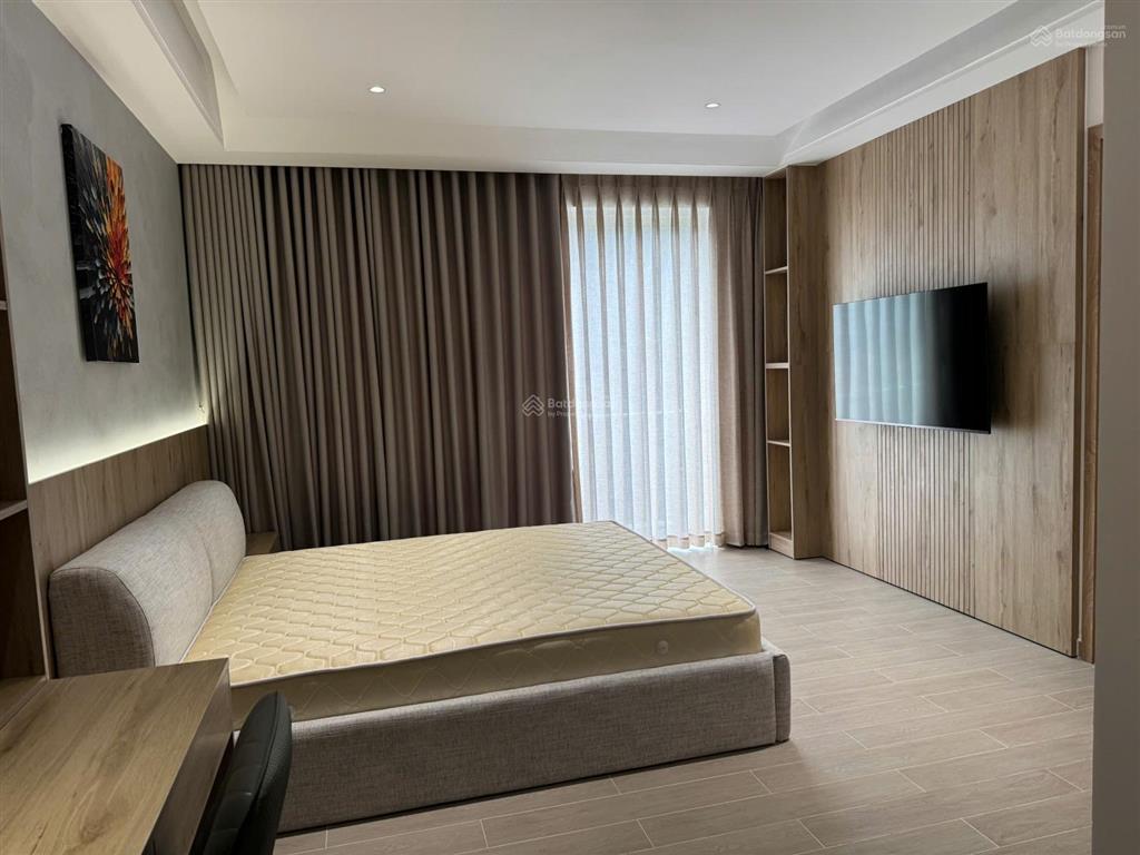 Cho thuê bt tại palm city, giá tốt 70 triệu, 240m2, 4pn, 4wc