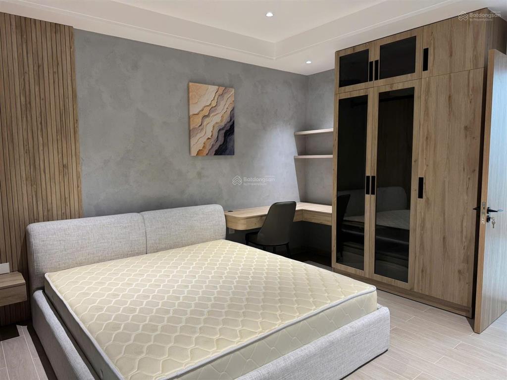 Cho thuê bt tại palm city, giá tốt 70 triệu, 240m2, 4pn, 4wc