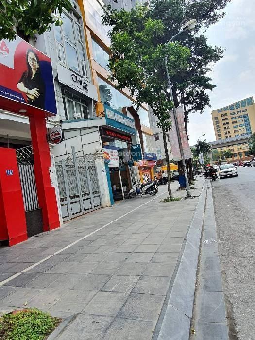 Mặt phố  lô góc  vị trí kinh doanh đẹp nhất hà đông