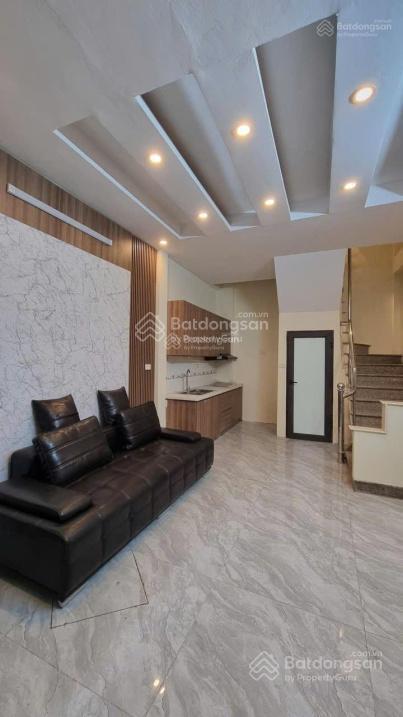 Chính chủ bán căn nhà đất quan nhân 30/34m 5 tầng mt 4m nở hậu giá 7,8 tỷ