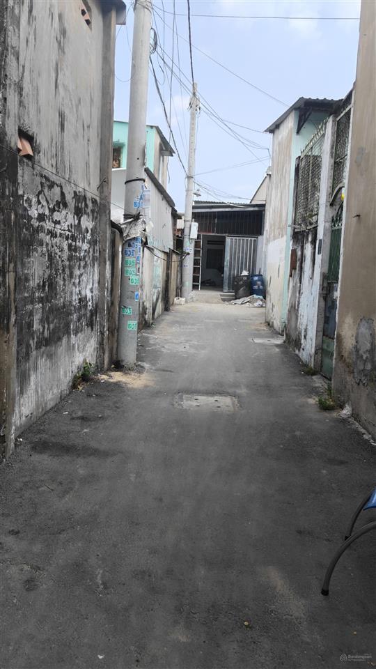 Chủ kẹt tiền cần bán gấp dãy trọ 150m2 ngang 7m, giá 40tr/m2. ngay cầu vượt linh xuân thủ đức