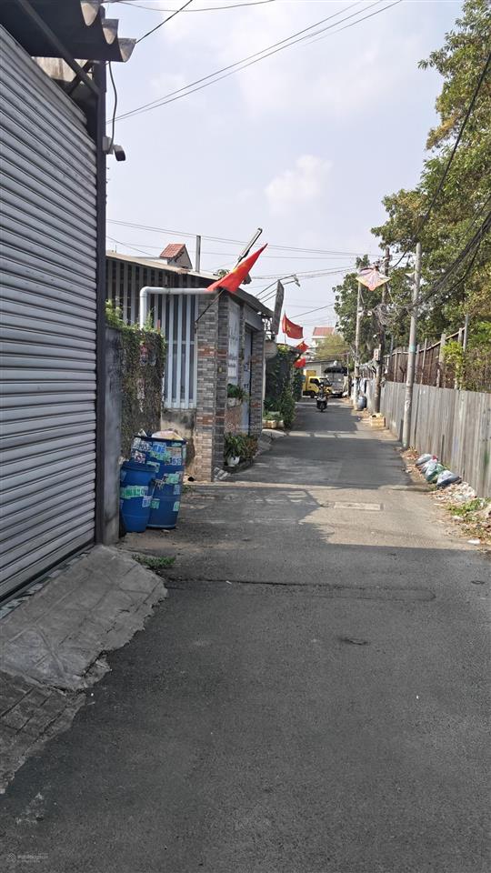 Chủ kẹt tiền cần bán gấp dãy trọ 150m2 ngang 7m, giá 40tr/m2. ngay cầu vượt linh xuân thủ đức