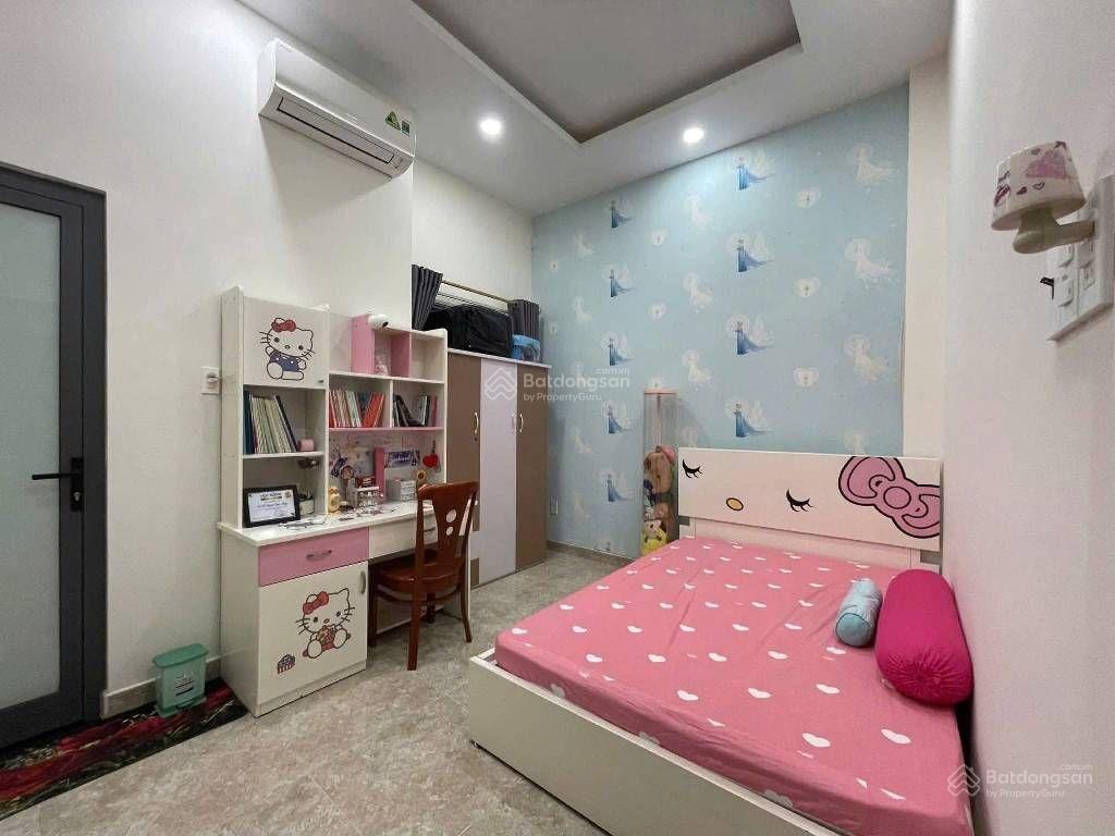 Cần bán gấp nhà tại đường số 9,linh xuân thủ đức giá 5,5 tỷ, 78m2, 3pn, 3wc, 2 tầng,sổ hồng riêng