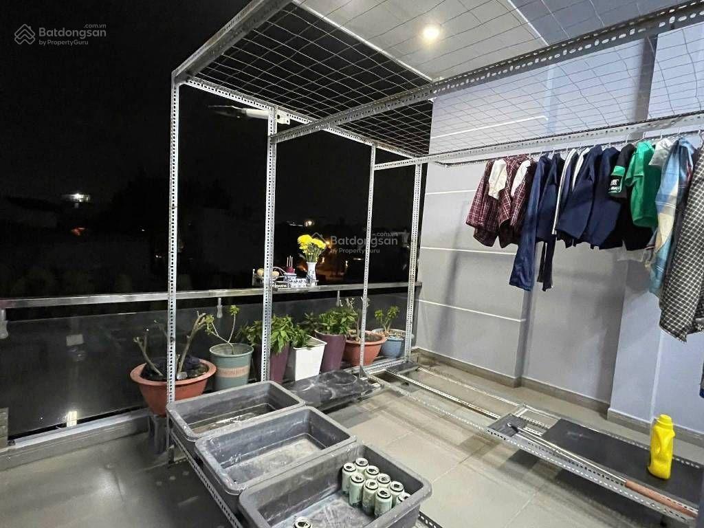Cần bán gấp nhà tại đường số 9,linh xuân thủ đức giá 5,5 tỷ, 78m2, 3pn, 3wc, 2 tầng,sổ hồng riêng