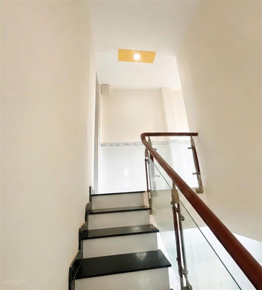 Chủ kẹt ngân hàng giảm 700tr bán gấp trong tháng nhà hiệp bình phước, sổ hoàn công, 63.7m2,đường 6m