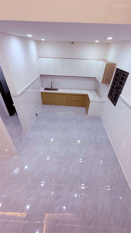 Giảm thêm 300tr chỉ còn 4 tỷ 5 tại số 5, linh xuân, 61m2, 3pn, 2wc, hướng đông nam, hẻm ô tô lớn