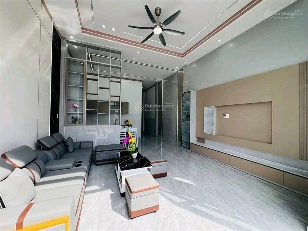 Bán gấp biệt thự mini trệt đường số 5, linh xuân 108m2, sân đậu ô tô, sổ hồng riêng chỉ 4,5 tỷ