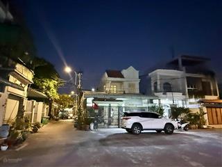 Giảm lần 3 từ 12 tỷ xuống còn 9 tỷ bán gấp biệt thự tại tam hà, p tam bình, thủ đức,150m2 ngang 7.5