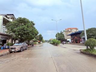 Chủ ngộp ngân hàng bán gấp nhà ngay vincom dĩ an, 100m2 đường 16m, sổ hoàn công nhỉnh 7 tỷ