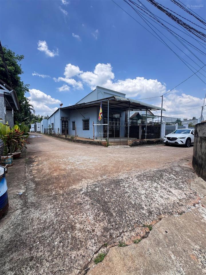 Bán gấp nhà cấp 4, nhà góc 2mt dt 173m2 6x29m chỉ 800tr xuân định, đồng nai