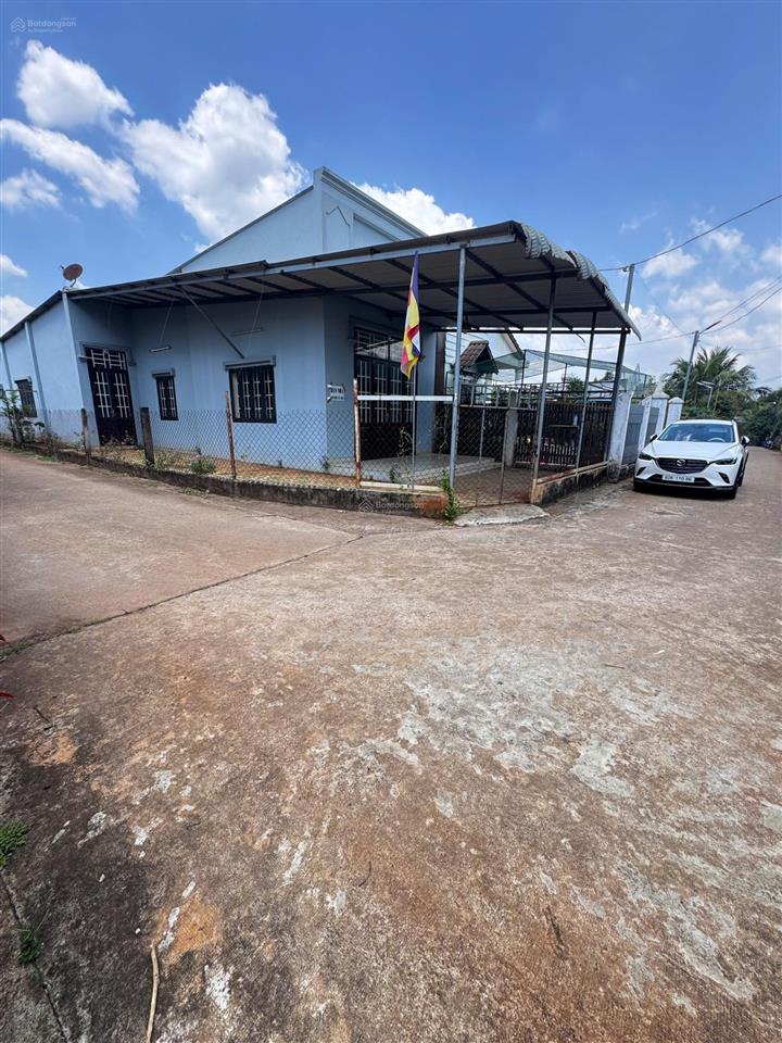 Bán gấp nhà cấp 4, nhà góc 2mt dt 173m2 6x29m chỉ 800tr xuân định, đồng nai