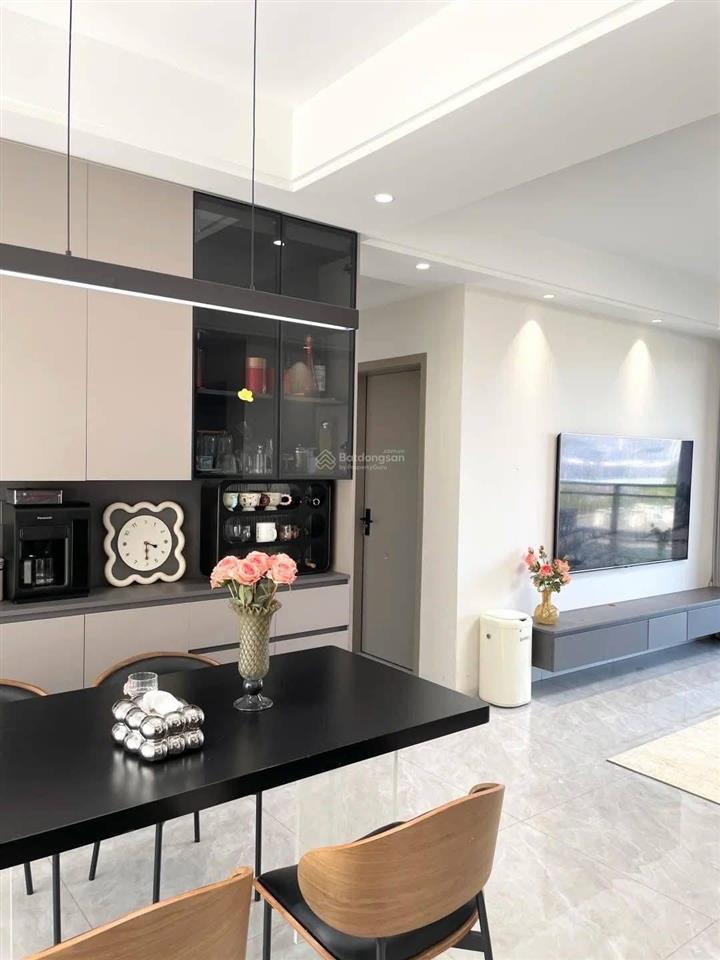 Cho thuê cc đẹp xuất sắc tại the everrich i, 19 triệu vnd, 110m2