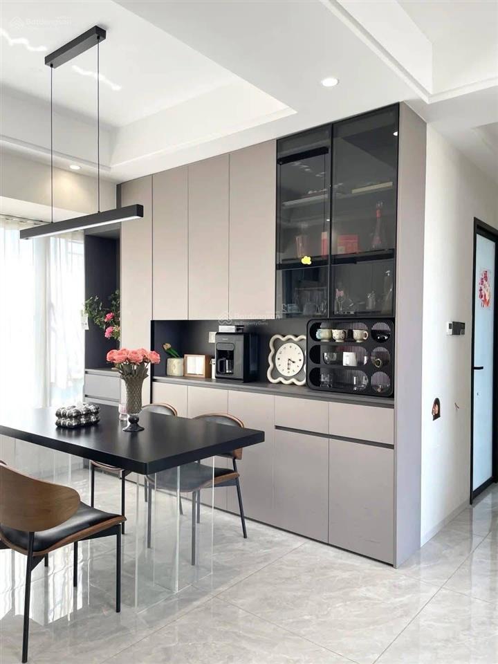 Cho thuê cc 2pn 2wc, 75m2 tại the harmona, giá tốt