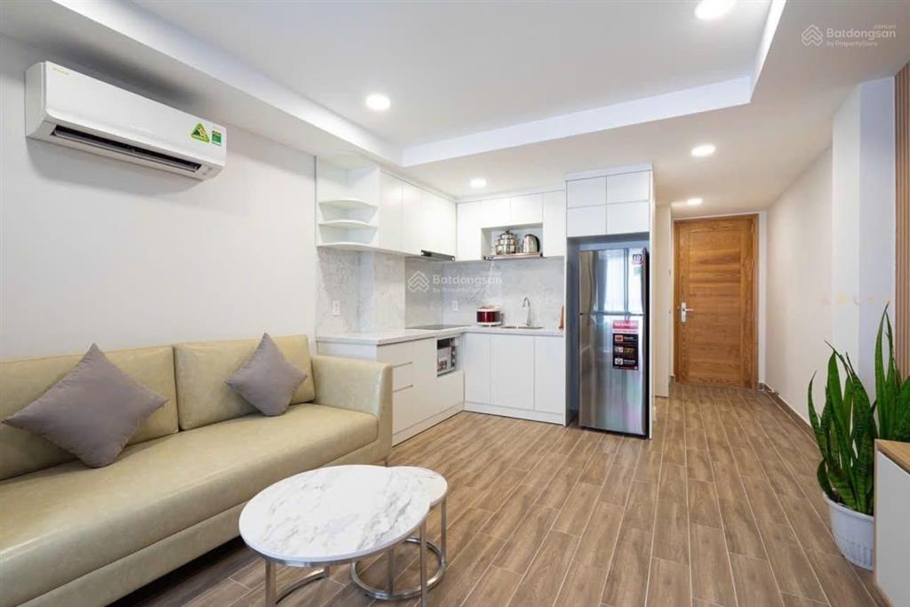 Cho thuê cc 36m2 tại sky center, 11 triệu vnd, tân bình, hcm