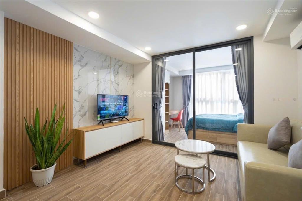 Cho thuê cc 36m2 tại sky center, 11 triệu vnd, tân bình, hcm